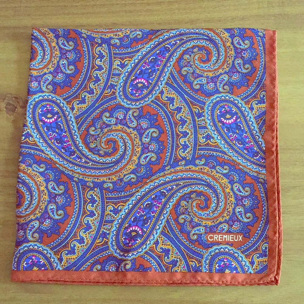 NWT DANIEL CREMIEUX MENS 100%SILK POCKET SQUARE